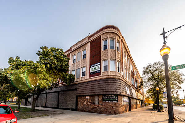 5836-46 W Madison St property
